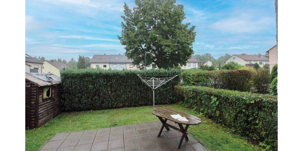 Flexibles Wohnen: Doppelhaushälfte mit zwei separaten Wohnungen, Terrasse und Garten 6 zimmer