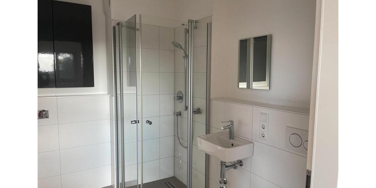 Einfamilienhaus Nürnberg Schnepfenreuth - 3.5 Zimmer, 101 m&sup2;, 1.800&euro; | Angebot:27612575