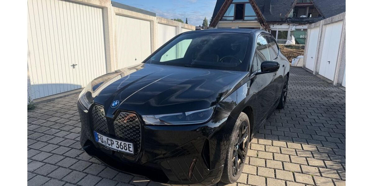BMW iX 60.000 km 47.400 &euro; Fürth 90762