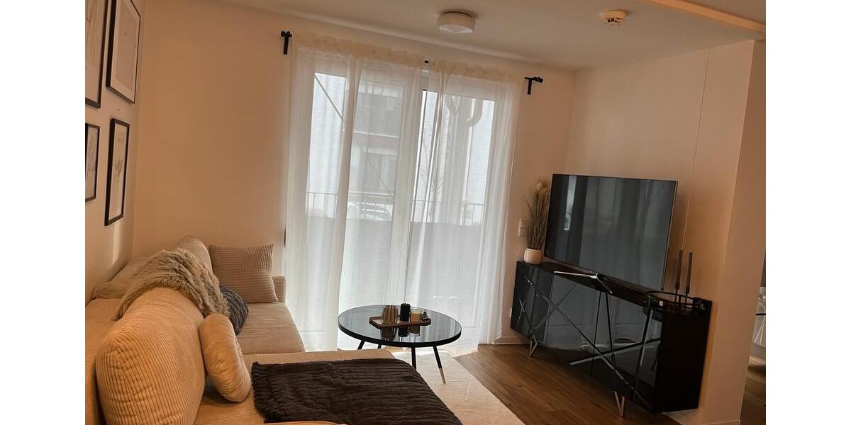 Möbilierte 1,5 Zi Neubau Whg mit EBK, Balkon u Tiefgarage 1.5 zimmer