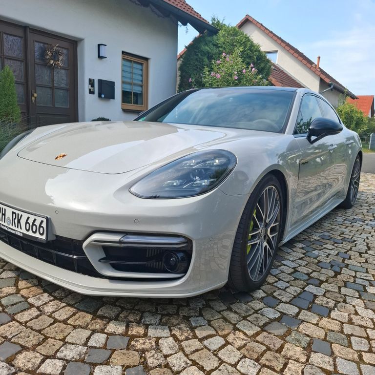 Porsche Panamera 76.500 km 85.000 € Adelsdorf 91325