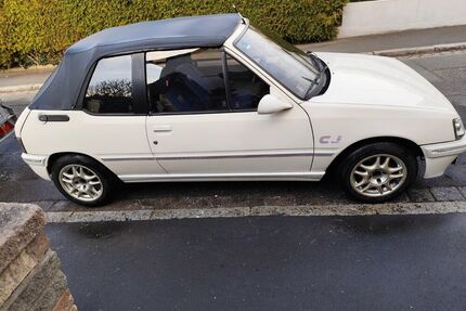 Peugeot 205