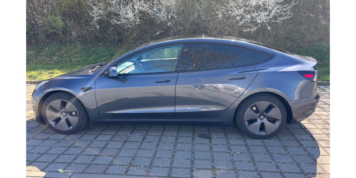 Tesla Model 3 70.000 km 22.500 &euro; Baiersdorf 91083