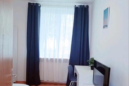 1 WG Zimmer für Frauen 12 zimmer