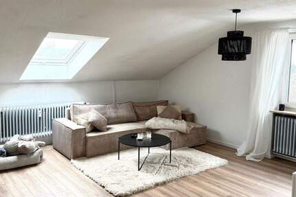 Schöne 3-Zimmer DG-Wohnung in Veitsbronn 3 zimmer