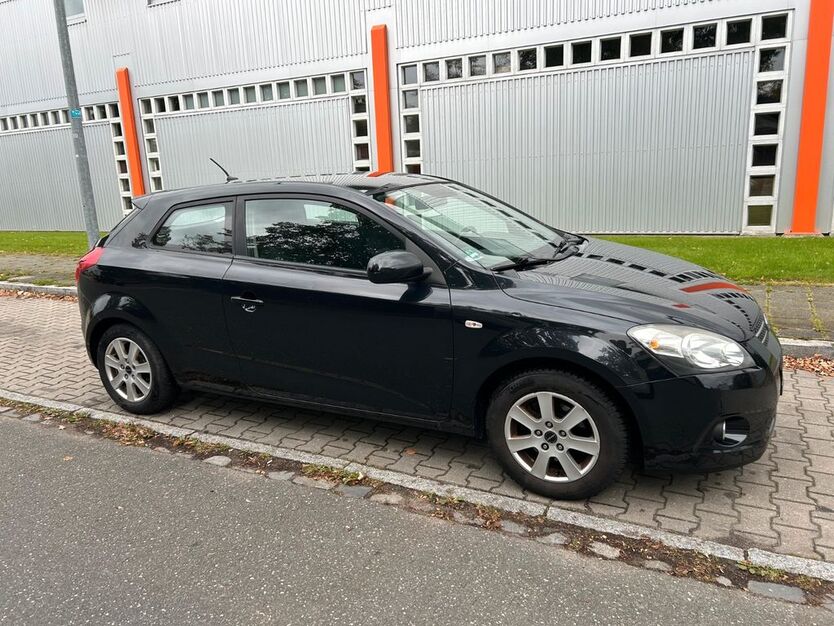 Kia ceed / Ceed 144.000 km 1.650 € Nürnberg 90451