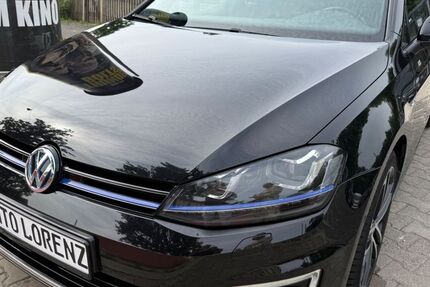 VW Golf 131.392 km 13.900 € Nürnberg 90469