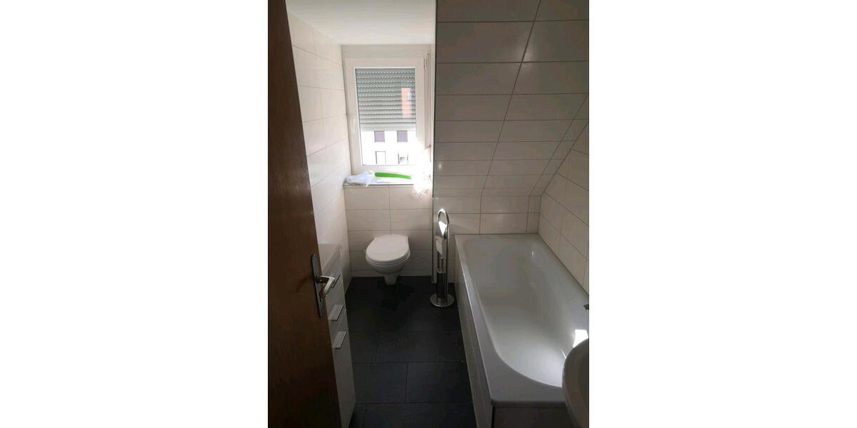 Dachgeschoßwohnung Nürnberg Gärten bei Wöhrd - 2 Zimmer, 42 m&sup2;, 140.000&euro; | Angebot:25712913