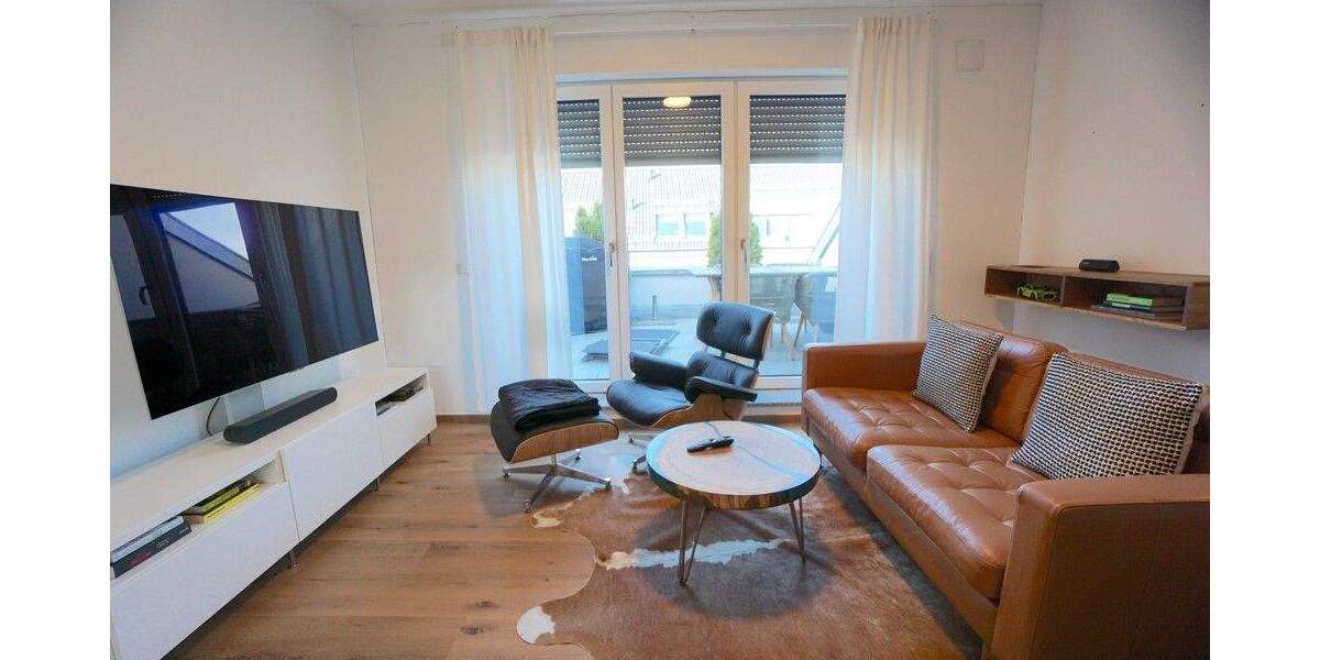 Lichtdurchflutete 3-Zi.-Whg., Aufzug, Tiefgarage, Einbauküche, bodentiefe Dusche, schöne Dachloggia 3 zimmer