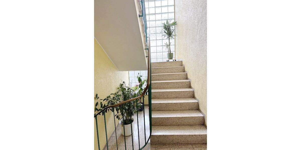 Etagenwohnung Nürnberg Steinbühl - 3 Zimmer, 82 m&sup2;, 299.000&euro; | Angebot:25141394