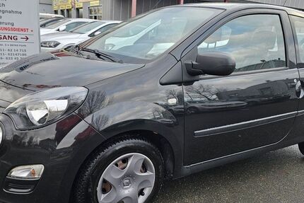 Renault Twingo 147.686 km 3.270 &euro; Fürth 90763