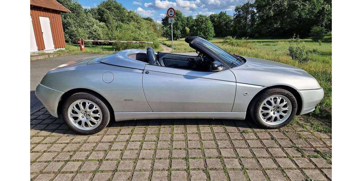 Alfa Romeo Spider 126.000 km 6.590 &euro; Nürnberg 90451
