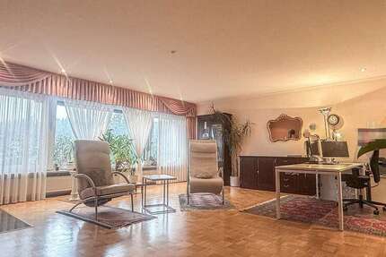 Haus zum Kaufen in Winkelhaid 750.000 € 401 m²