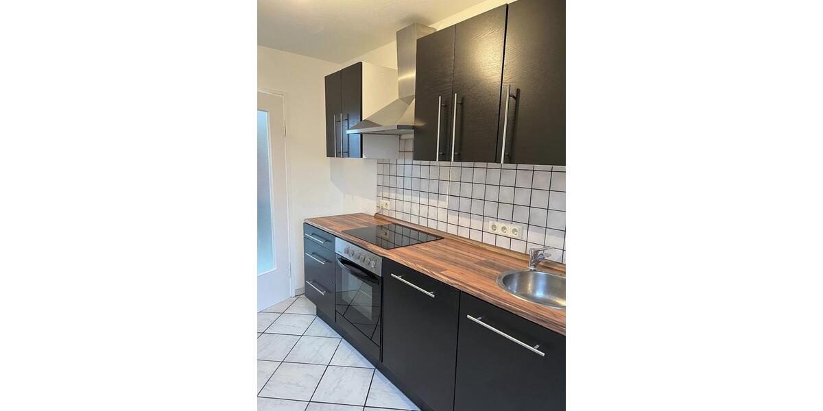 Helle 3-Zimmer Wohnung mit Balkon im 2. OG in Nürnberg St. Jobst 3 zimmer