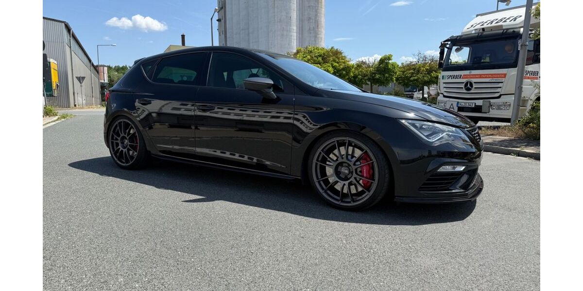 Seat Leon 79.500 km 22.500 &euro; Nürnberg 90453