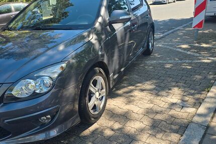 Hyundai i30 178.000 km 2.700 € Nürnberg 90431