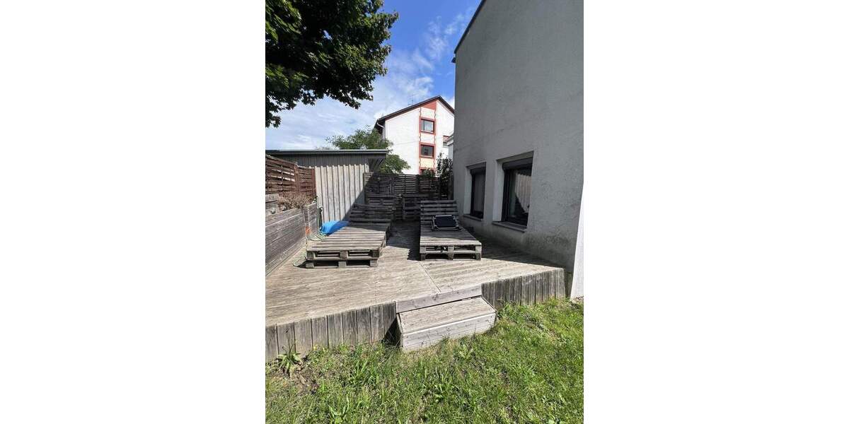 Moderne 3-Zimmer-Erdgeschoss-Wohnung mit Gartenanteil und PKW-Stellplatz in Nürnberg-Schniegling 3 zimmer