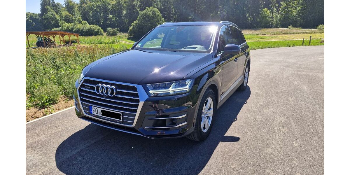Audi Q7 90.500 km 39.900 &euro; Gräfenberg 91322