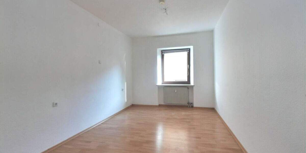 Etagenwohnung Schwabach - 4 Zimmer, 80 m&sup2;, 169.000&euro; | Angebot:25779481