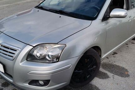Toyota Avensis 270.150 km 2.199 &euro; Fürth 90762