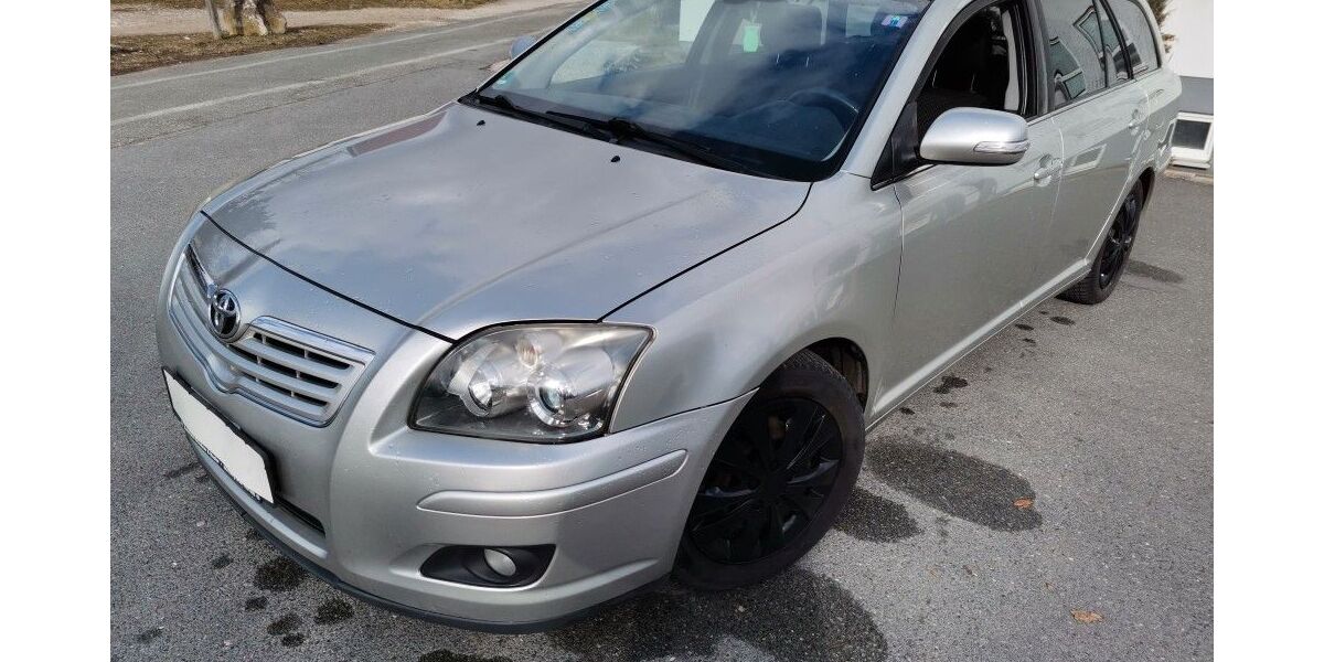 Toyota Avensis 270.150 km 2.199 &euro; Fürth 90762