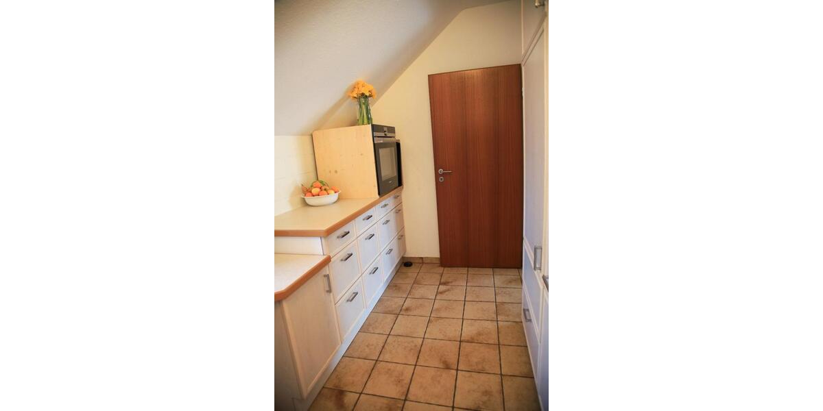 Dachgeschoßwohnung Buckenhof - 3 Zimmer, 113 m&sup2;, 1.950&euro; | Angebot:26263173