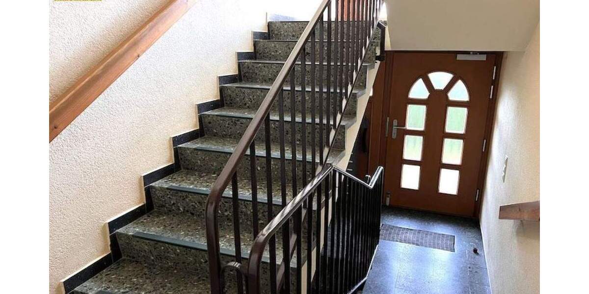 Etagenwohnung Pyrbaum - 4 Zimmer, 111 m&sup2;, 379.000&euro; | Angebot:25662843