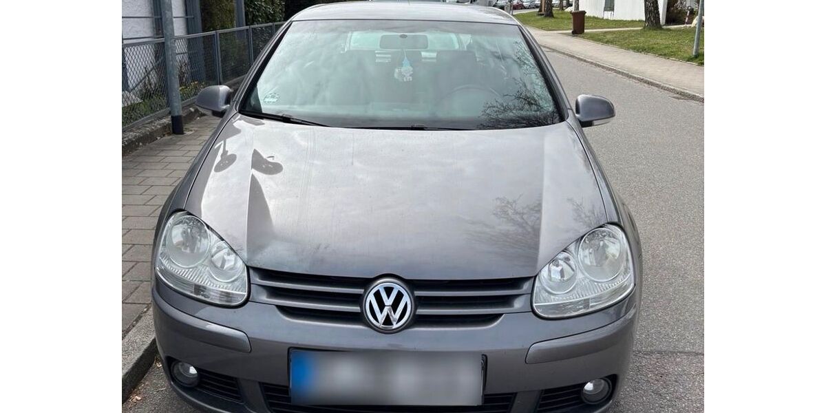 VW Golf 291.000 km 2.400 &euro; Nürnberg 90478