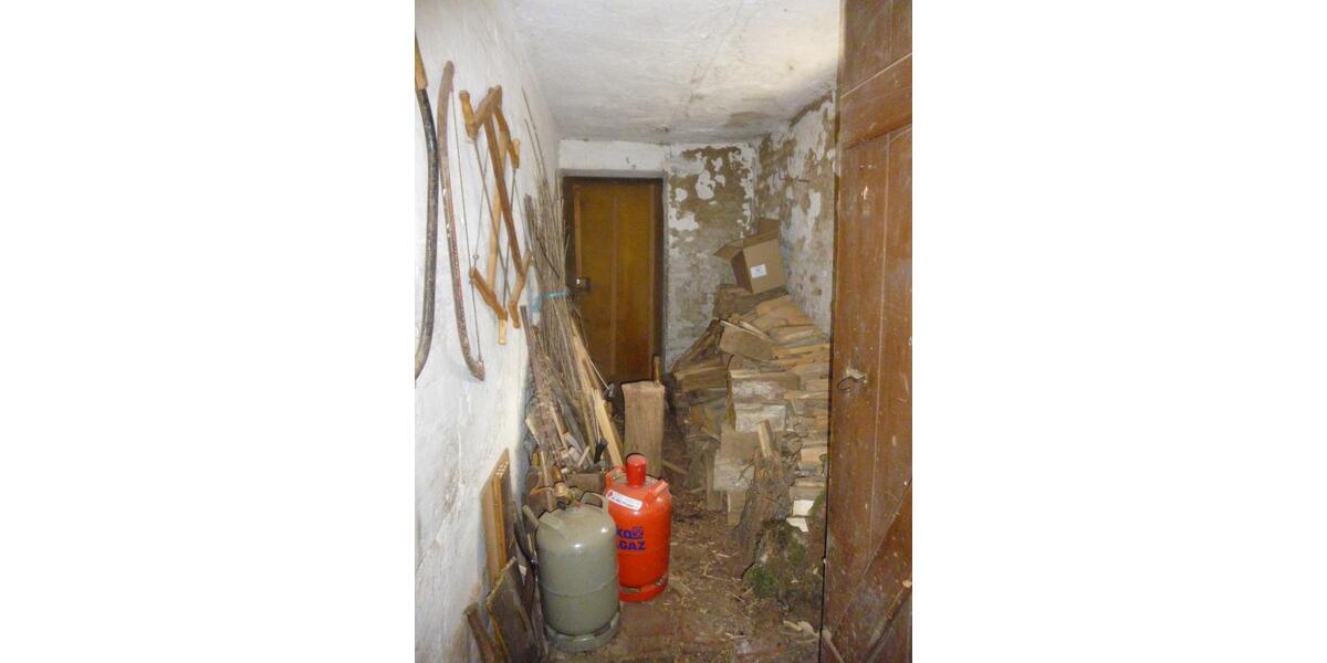Einfamilienhaus Hersbruck - 5 Zimmer, 180 m&sup2;, 215.000&euro; | Angebot:26803615