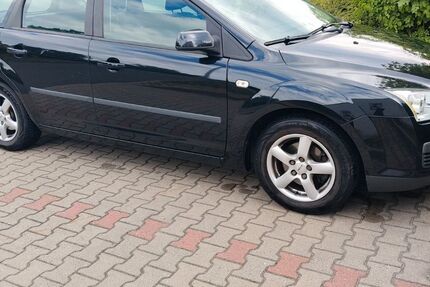 Ford Focus 191.000 km 2.800 &euro; Fürth 90768