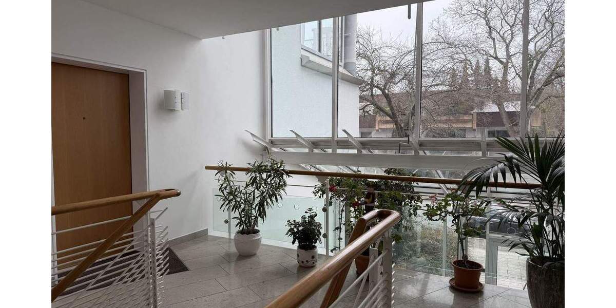 Etagenwohnung Nürnberg Gleißhammer - 4 Zimmer, 208 m&sup2;, 2.200&euro; | Angebot:26502648