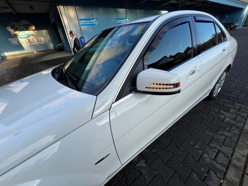 Mercedes-Benz 300C 90.000 km 15.200 € Schwanstetten 90596