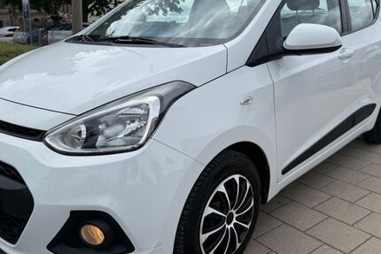 Hyundai i10 91.600 km 7.950 &euro; Fürth 90763