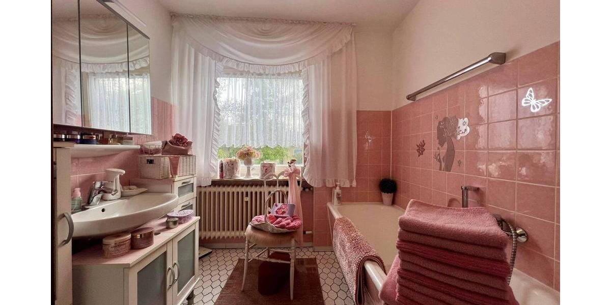 Mehrfamilienhaus, Wohnhaus Erlangen Alterlangen - 8 Zimmer, 228 m&sup2;, 720.000&euro; | Angebot:26859183