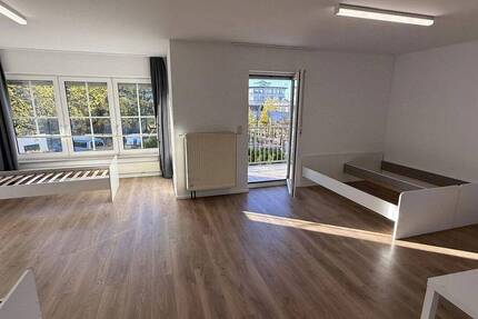 2-Zimmer-Wohnung mit Balkon & EBK - sofort bezugsfrei 2 zimmer