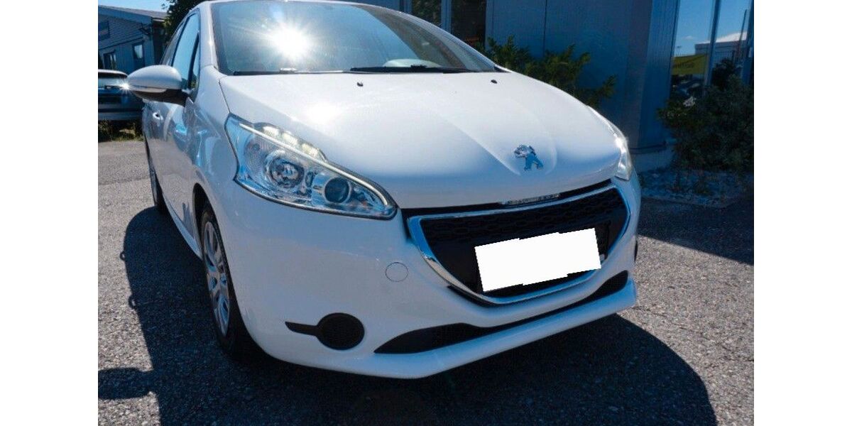 Peugeot 208 127.000 km 6.700 &euro; Nürnberg 90443