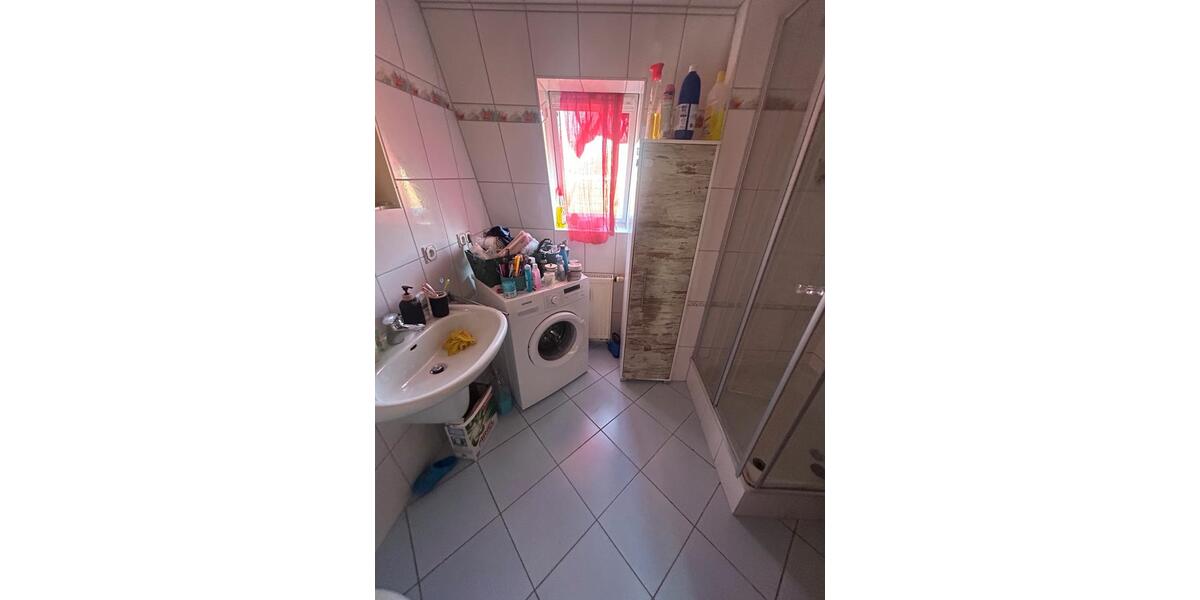 Zu vermieten: 1,5-Zimmer-Wohnung, 34 m² (Dachgeschoss) 1.5 zimmer