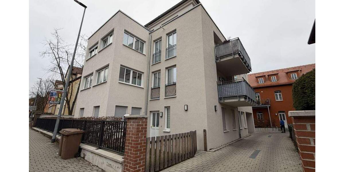 Etagenwohnung Schwabach - 3 Zimmer, 95 m&sup2;, 1.250&euro; | Angebot:24532361