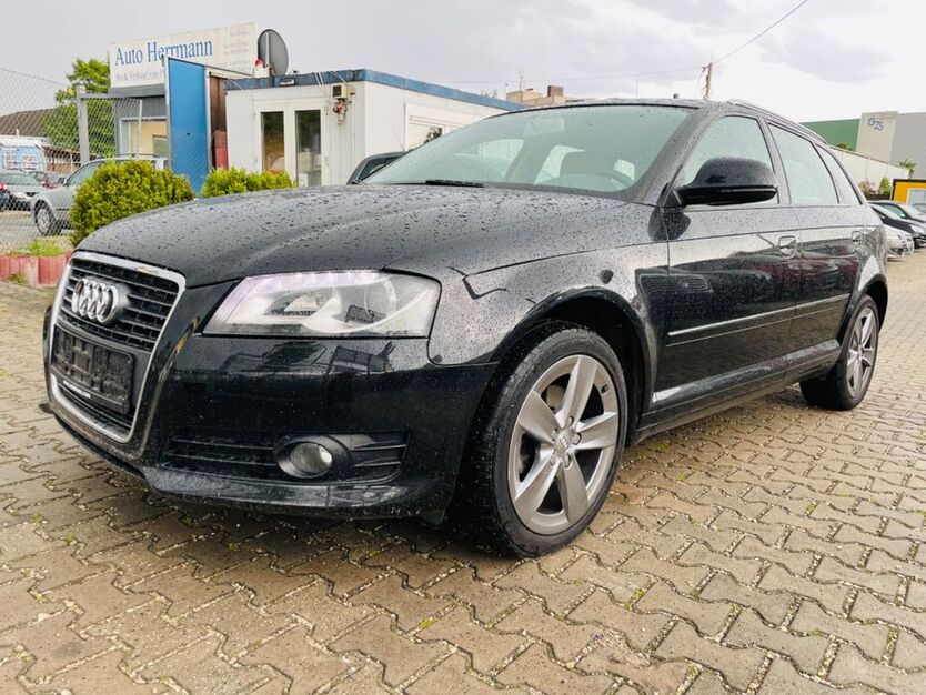 Audi A3 202.000 km 3.990 € Nürnberg 90431