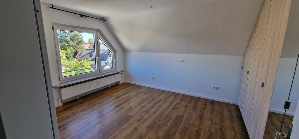 Dachgeschoßwohnung Oberasbach - 3 Zimmer, 86 m&sup2;, 940&euro; | Angebot:27616434