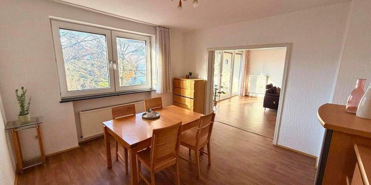 Mehrfamilienhaus, Wohnhaus Herzogenaurach - 4 Zimmer, 98 m&sup2;, 345.000&euro; | Angebot:25747705