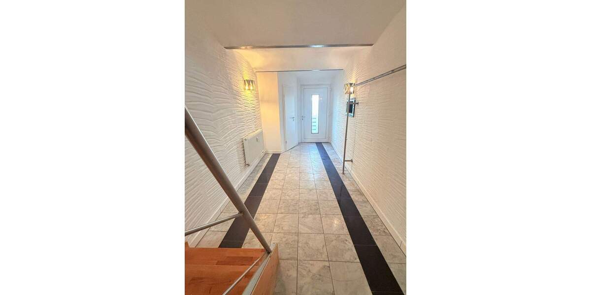 ** Großzügige Maisonette mit Gartenanteil in sonniger, gehobener Lage ** 3 zimmer