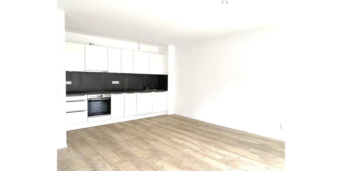 FÜ: Erstbezug! Schöne, helle 2-Zi-Whg (1.OG) mit EBK, Balkon, Aufzug + TG-Stellplatz 2 zimmer