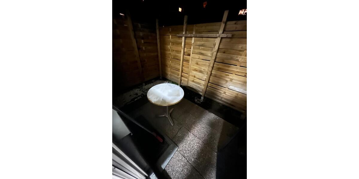 1 - Zimmer Wohnung mit Garten (möbliert) 1 zimmer