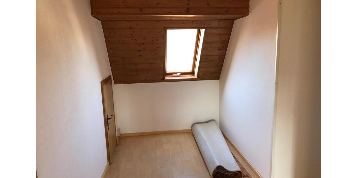 Etagenwohnung Roth - 4 Zimmer, 90 m&sup2;, 520&euro; | Angebot:26427234