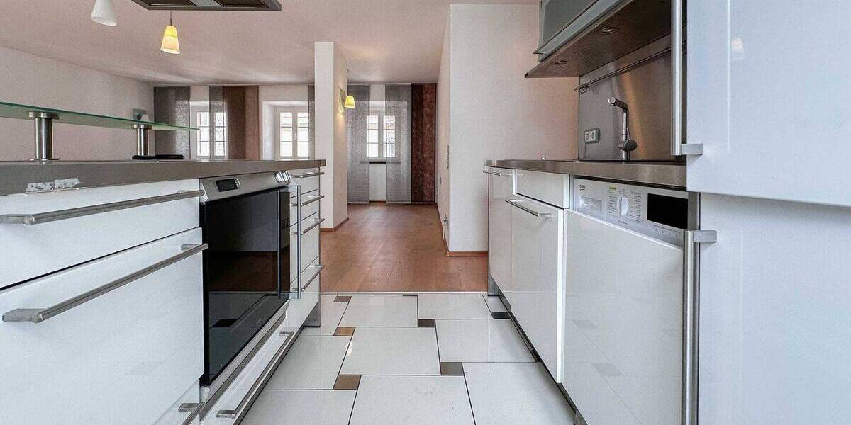 Etagenwohnung Nürnberg Sebald - 3 Zimmer, 100 m&sup2;, 449.000&euro; | Angebot:26820307