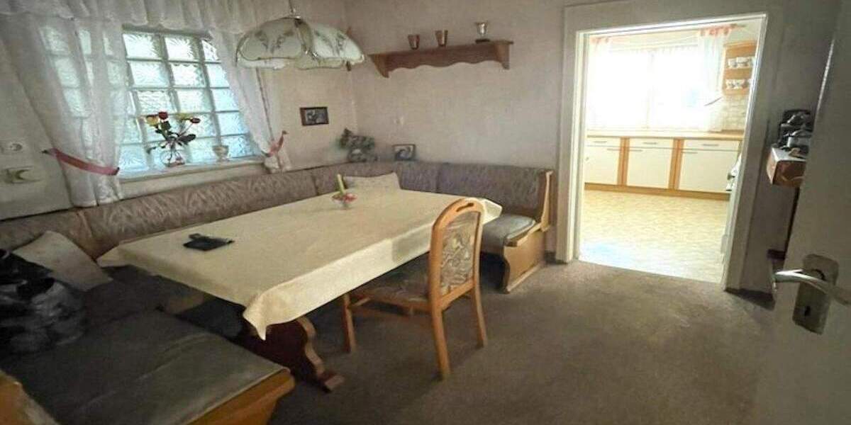 Mehrfamilienhaus, Wohnhaus Altdorf bei Nürnberg Altdorf - 6 Zimmer, 150 m&sup2;, 225.000&euro; | Angebot:25662829