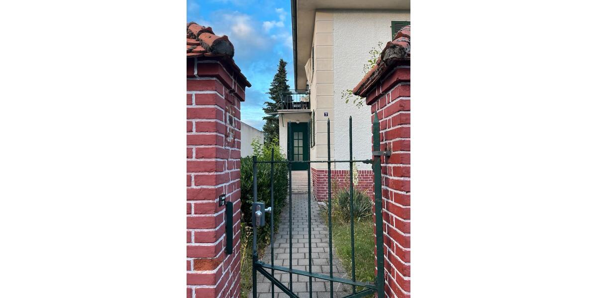 Villa Nürnberg Eibach - 7 Zimmer, 180 m&sup2;, 2.800&euro; | Angebot:26373030