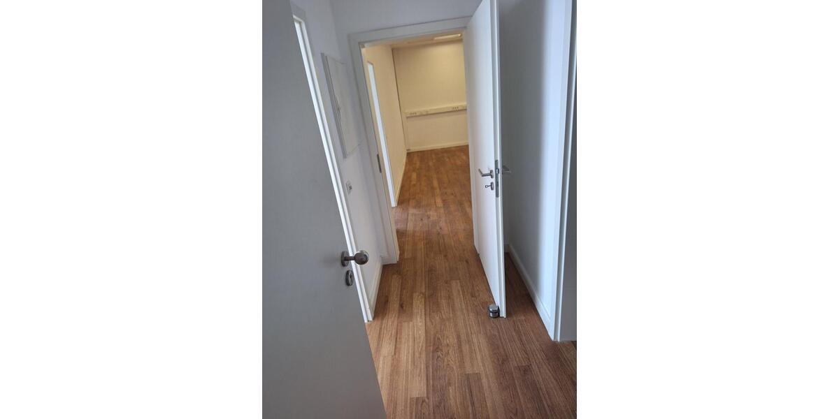 Moderne Gewerbefläche am HBF Fürth - Büro Lager Praxis Kanzlei zimmer