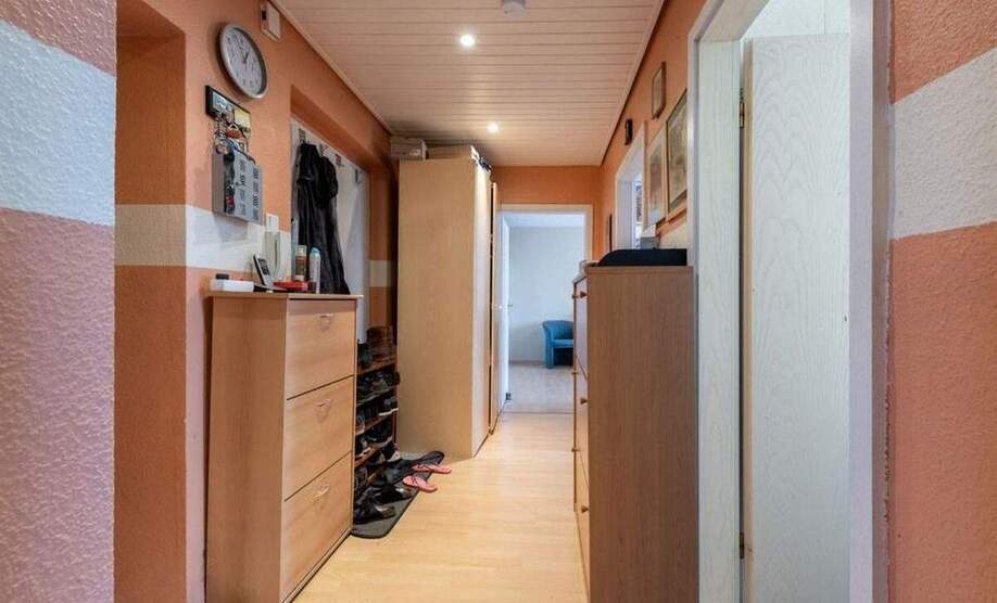 Familienfreundliche 6-Zimmer-Wohnung mit Balkon in Nürnberg Glockenhof 6 zimmer